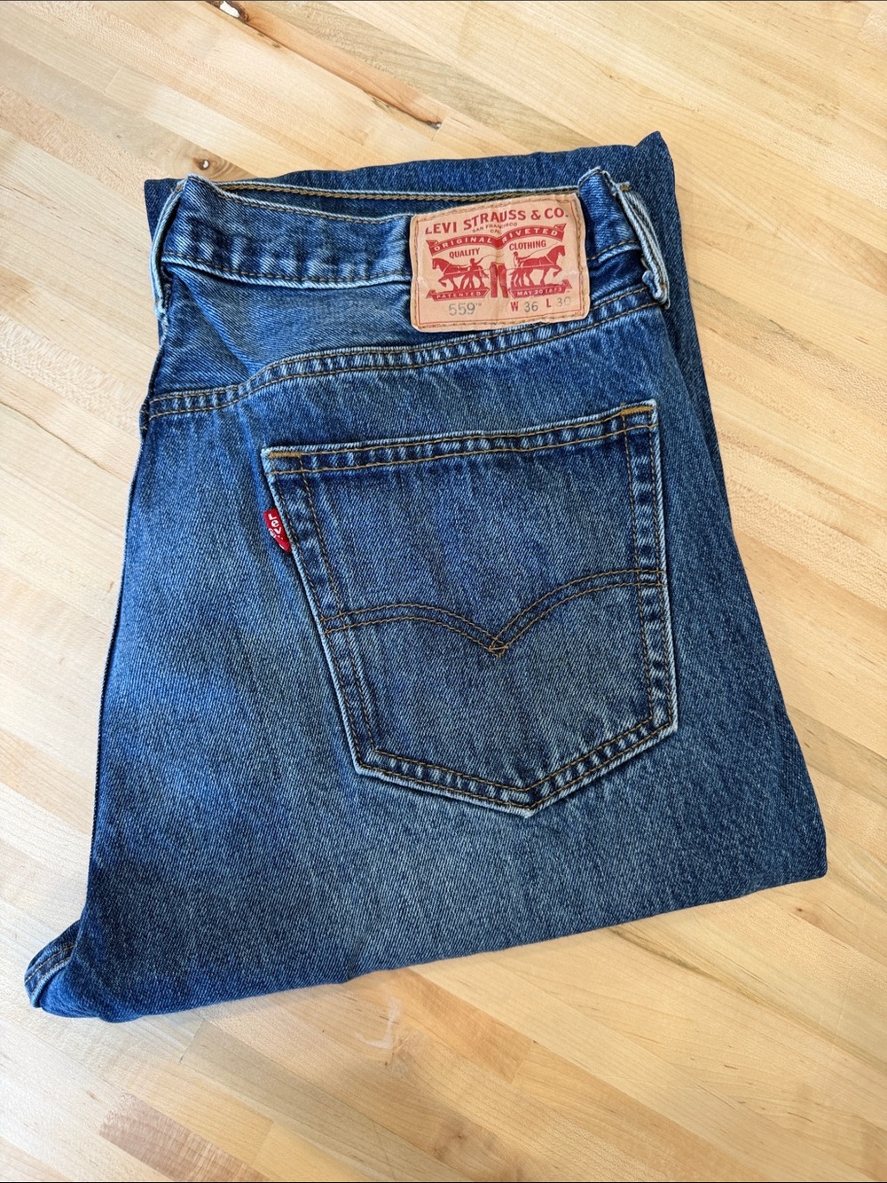Levi's 559 Men's Dark Blue Straight-Leg Jeans